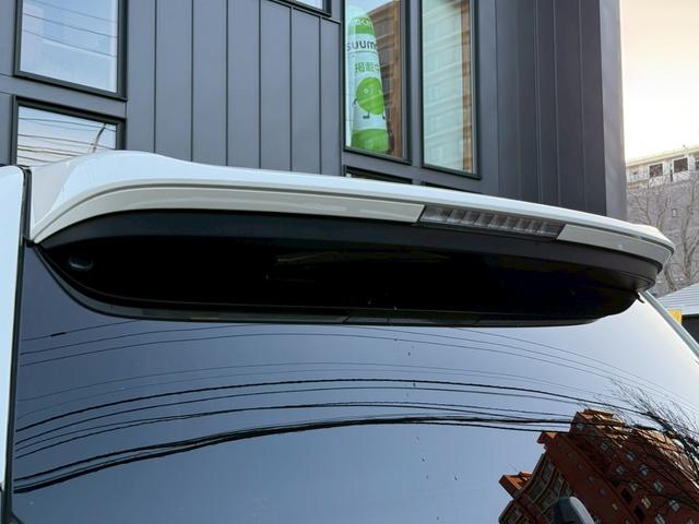 ランドクルーザープラド ＴＸ　Ｌパッケージ　７０ｔｈアニバーサリーリミテッド　ワンオーナー　禁煙車　ルーフレール　トヨタ純正ナビ　ＥＴＣ　バックカメラ　純正１８インチホイール　電動シート　　シートベンチレーション　レーダークルーズコントロール　７０Ｔｈ純正フロアマット（55枚目）