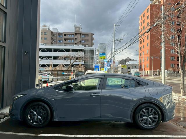 プリウス G 4WD 寒冷地仕様夏冬タイヤAW付 純正8インチディスプレイオーディオ バックカメラ ETC 前後ドラレコ(26枚目)