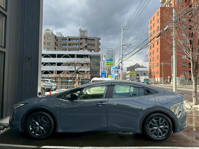 プリウス G 4WD 寒冷地仕様夏冬タイヤAW付 純正8インチディスプレイオーディオ バックカメラ ETC 前後ドラレコ(43枚目)