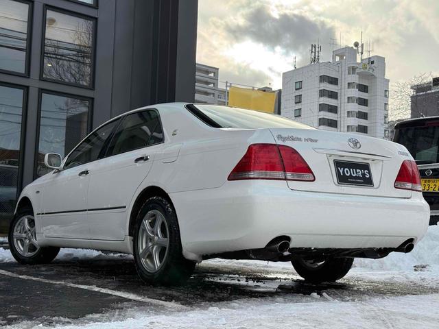 クラウン ロイヤルエクストラｉ－Ｆｏｕｒ　４ＷＤ　オートクルーズコントロール　アルミホイール　ＨＩＤ　ＡＴ　キーレスエントリー　電動格納ミラー　盗難防止システム　ＣＤ　衝突安全ボディ　ＡＢＳ　ＥＳＣ　エアコン　パワーステアリング（58枚目）