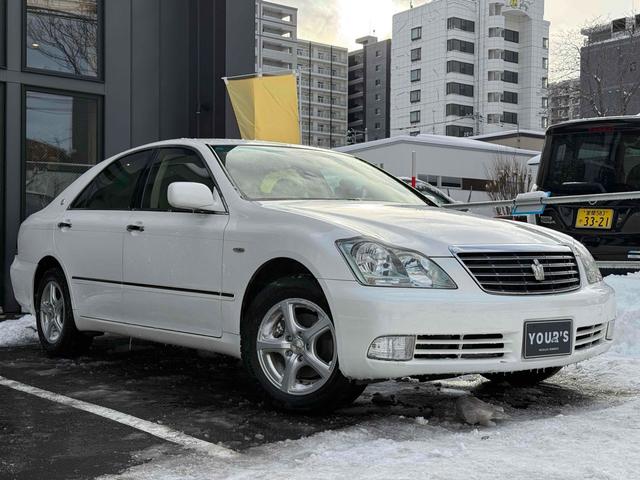 クラウン ロイヤルエクストラｉ－Ｆｏｕｒ　４ＷＤ　オートクルーズコントロール　アルミホイール　ＨＩＤ　ＡＴ　キーレスエントリー　電動格納ミラー　盗難防止システム　ＣＤ　衝突安全ボディ　ＡＢＳ　ＥＳＣ　エアコン　パワーステアリング（65枚目）