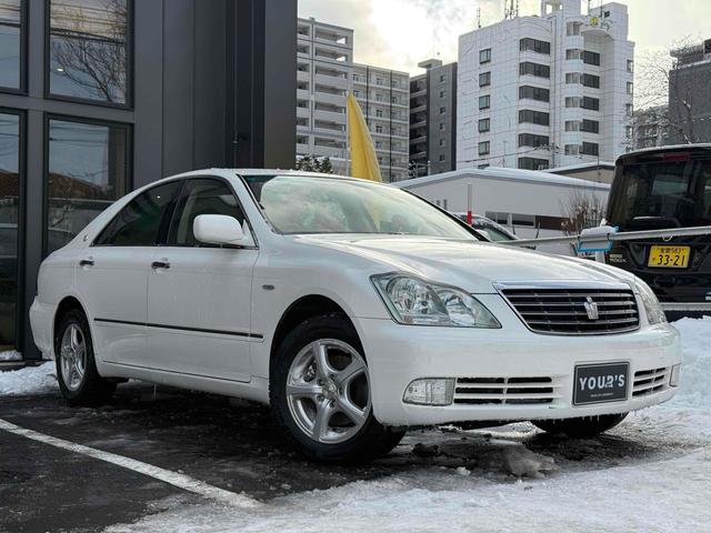 クラウン ロイヤルエクストラｉ－Ｆｏｕｒ　４ＷＤ　オートクルーズコントロール　アルミホイール　ＨＩＤ　ＡＴ　キーレスエントリー　電動格納ミラー　盗難防止システム　ＣＤ　衝突安全ボディ　ＡＢＳ　ＥＳＣ　エアコン　パワーステアリング（68枚目）