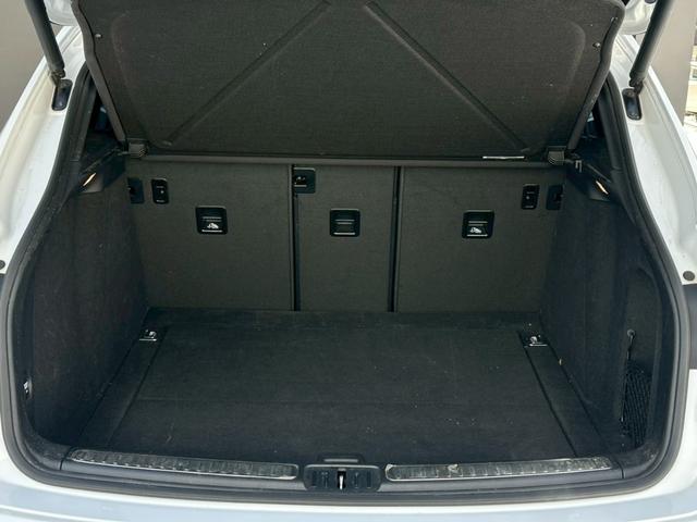 �o���L�x�ȃX�^�b�t���d����A�̔����s���܂��̂ŕi���͂������A���q�l�̃��C�t�X�^�C���ɉ���������������������N���}������Ă����Ē����܂��I