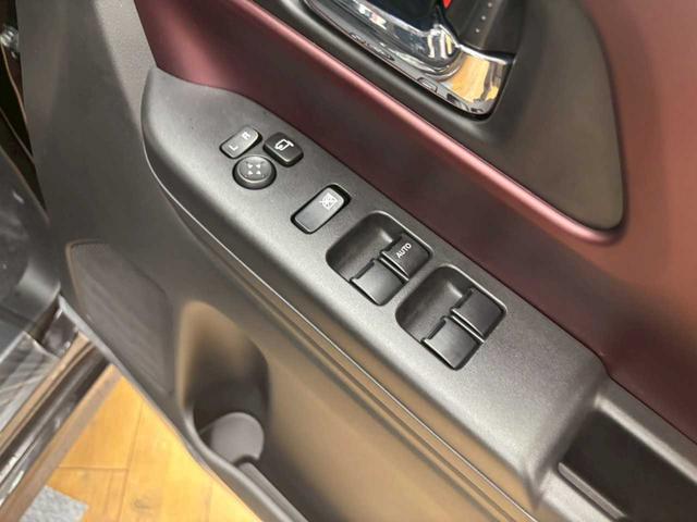 スペーシアカスタム ハイブリッドXSターボ(32枚目)