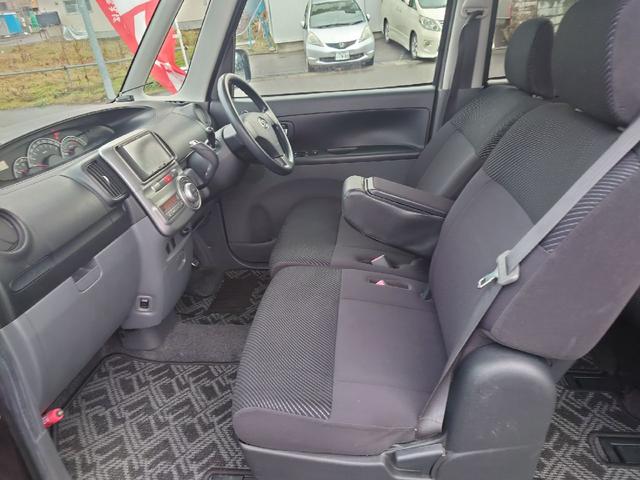 助手席側もきれいな状態ですよ〜♪