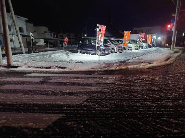 シボレートレイルブレイザー ＬＴＺ　４ＷＤ　シートヒーター　ＥＴＣ　ルーフレール　ＡＢＳ　エアコン　キーレスエントリー　パワーステアリング　ムーンルーフ　電動格納ミラー　黒革シート　パワーシート　ＨＩＤヘッドライト　サンルーフ（3枚目）