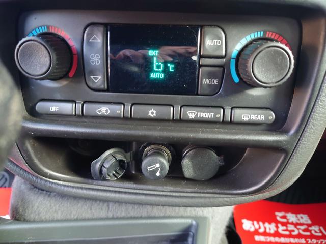 シボレートレイルブレイザー ＬＴＺ　４ＷＤ　シートヒーター　ＥＴＣ　ルーフレール　ＡＢＳ　エアコン　キーレスエントリー　パワーステアリング　ムーンルーフ　電動格納ミラー　黒革シート　パワーシート　ＨＩＤヘッドライト　サンルーフ（35枚目）