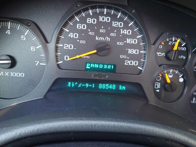 シボレートレイルブレイザー ＬＴＺ　４ＷＤ　シートヒーター　ＥＴＣ　ルーフレール　ＡＢＳ　エアコン　キーレスエントリー　パワーステアリング　ムーンルーフ　電動格納ミラー　黒革シート　パワーシート　ＨＩＤヘッドライト　サンルーフ（37枚目）