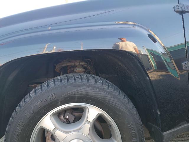 シボレートレイルブレイザー ＬＴＺ　４ＷＤ　シートヒーター　ＥＴＣ　ルーフレール　ＡＢＳ　エアコン　キーレスエントリー　パワーステアリング　ムーンルーフ　電動格納ミラー　黒革シート　パワーシート　ＨＩＤヘッドライト　サンルーフ（47枚目）