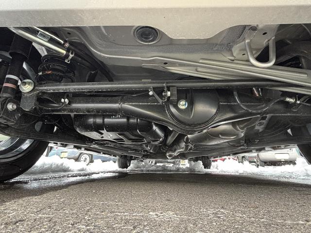 スペーシアカスタム ハイブリッドＸＳターボ　４ＷＤ　☆コネクト対応ナビ☆（12枚目）