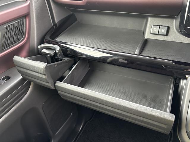 スペーシアカスタム ハイブリッドＸＳターボ　４ＷＤ　☆コネクト対応ナビ☆（29枚目）