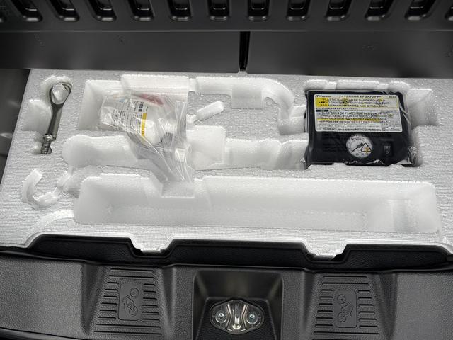 スペーシアカスタム ハイブリッドＸＳターボ　４ＷＤ　☆コネクト対応ナビ☆（38枚目）