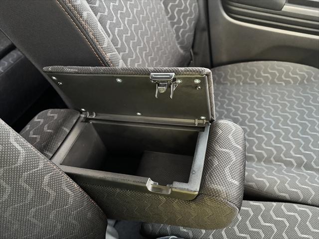 スペーシア ギア　ＨＹＢＲＩＤ　ＸＺ　４ＷＤ　☆コネクト対応全方位ナビ☆（34枚目）