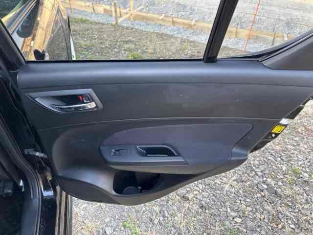 スイフト ＲＳ　４ＷＤ　ドライブレコーダー　ＥＴＣ　バックカメラ　ＴＶ　アルミホイール　スマートキー　シートヒーター　ＣＶＴ　盗難防止システム　衝突安全ボディ　ＡＢＳ　エアコン　パワーステアリング　パワーウィンドウ（46枚目）
