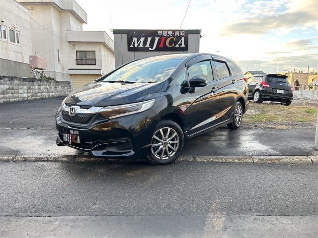 シャトル G 4WD ドライブレコーダー ETC バックカメラ ナビ フルセグTV  エンジンスターター 社外アルミホイール オートライト スマートキー アイドリングストップ チップアップシート 盗難防止システム(11枚目)