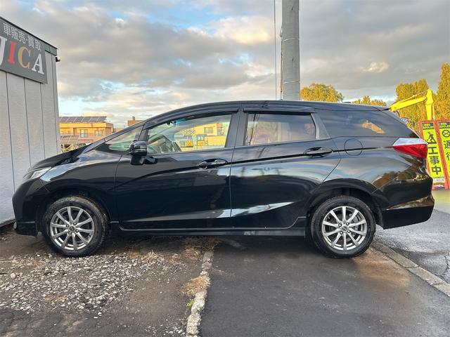 シャトル G 4WD ドライブレコーダー ETC バックカメラ ナビ フルセグTV  エンジンスターター 社外アルミホイール オートライト スマートキー アイドリングストップ チップアップシート 盗難防止システム(17枚目)