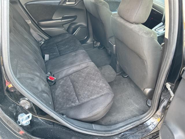 シャトル G 4WD ドライブレコーダー ETC バックカメラ ナビ フルセグTV  エンジンスターター 社外アルミホイール オートライト スマートキー アイドリングストップ チップアップシート 盗難防止システム(30枚目)