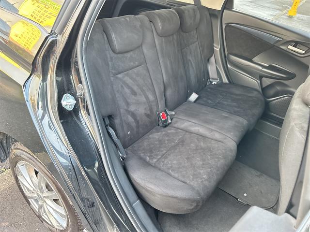 シャトル G 4WD ドライブレコーダー ETC バックカメラ ナビ フルセグTV  エンジンスターター 社外アルミホイール オートライト スマートキー アイドリングストップ チップアップシート 盗難防止システム(31枚目)