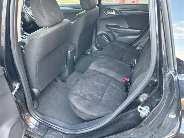 シャトル G 4WD ドライブレコーダー ETC バックカメラ ナビ フルセグTV  エンジンスターター 社外アルミホイール オートライト スマートキー アイドリングストップ チップアップシート 盗難防止システム(40枚目)