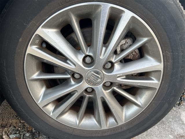 クラウン ロイヤルサルーンｉ－ＦｏｕｒスペシャルナビＰ　中古冬タイヤ・ホイールセット付き　オートクルーズコントロール　純正ナビ　フルセグＴＶ　バックカメラ　ＥＴＣ　１６インチアルミホイール　スマートキー（21枚目）