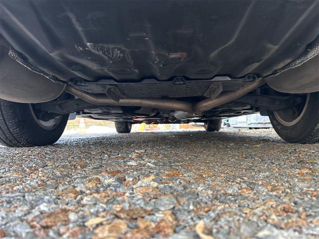 クラウン ロイヤルサルーンｉ－ＦｏｕｒスペシャルナビＰ　中古冬タイヤ・ホイールセット付き　オートクルーズコントロール　純正ナビ　フルセグＴＶ　バックカメラ　ＥＴＣ　１６インチアルミホイール　スマートキー（23枚目）