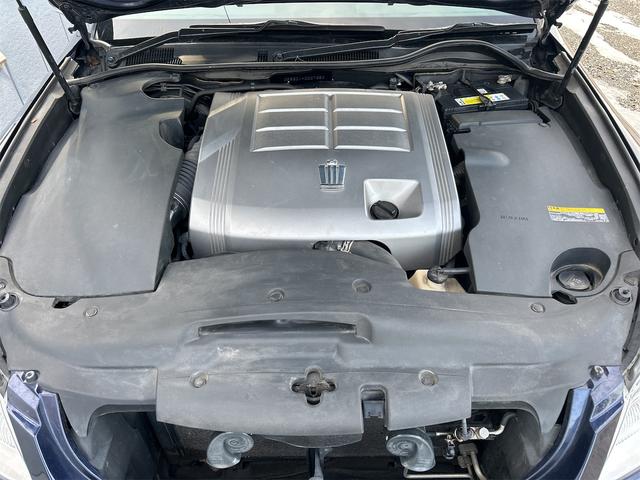 クラウン ロイヤルサルーンｉ－ＦｏｕｒスペシャルナビＰ　中古冬タイヤ・ホイールセット付き　オートクルーズコントロール　純正ナビ　フルセグＴＶ　バックカメラ　ＥＴＣ　１６インチアルミホイール　スマートキー（26枚目）