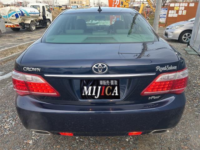 クラウン ロイヤルサルーンｉ－ＦｏｕｒスペシャルナビＰ　中古冬タイヤ・ホイールセット付き　オートクルーズコントロール　純正ナビ　フルセグＴＶ　バックカメラ　ＥＴＣ　１６インチアルミホイール　スマートキー（32枚目）