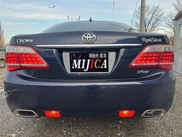 クラウン ロイヤルサルーンｉ－ＦｏｕｒスペシャルナビＰ　中古冬タイヤ・ホイールセット付き　オートクルーズコントロール　純正ナビ　フルセグＴＶ　バックカメラ　ＥＴＣ　１６インチアルミホイール　スマートキー（33枚目）