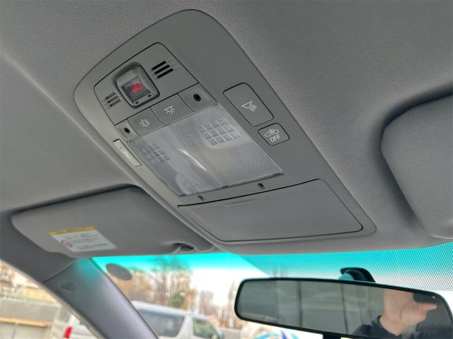 クラウン ロイヤルサルーンｉ－ＦｏｕｒスペシャルナビＰ　中古冬タイヤ・ホイールセット付き　オートクルーズコントロール　純正ナビ　フルセグＴＶ　バックカメラ　ＥＴＣ　１６インチアルミホイール　スマートキー（47枚目）