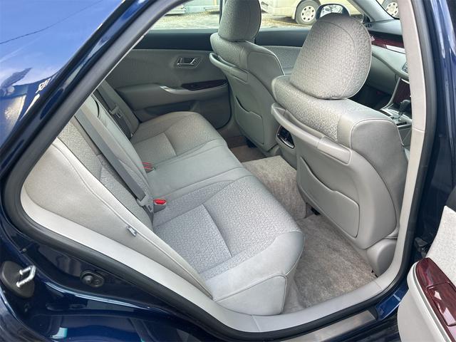 クラウン ロイヤルサルーンｉ－ＦｏｕｒスペシャルナビＰ　中古冬タイヤ・ホイールセット付き　オートクルーズコントロール　純正ナビ　フルセグＴＶ　バックカメラ　ＥＴＣ　１６インチアルミホイール　スマートキー（51枚目）