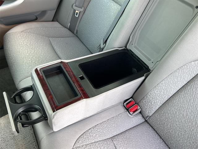 クラウン ロイヤルサルーンｉ－ＦｏｕｒスペシャルナビＰ　中古冬タイヤ・ホイールセット付き　オートクルーズコントロール　純正ナビ　フルセグＴＶ　バックカメラ　ＥＴＣ　１６インチアルミホイール　スマートキー（61枚目）