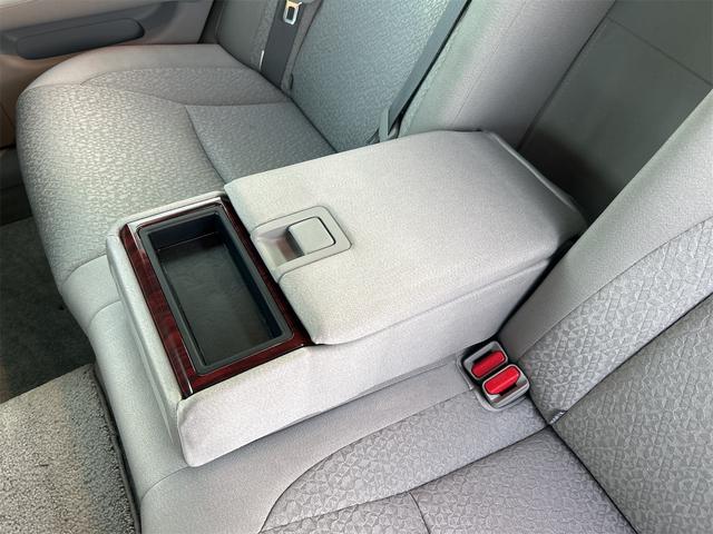 クラウン ロイヤルサルーンｉ－ＦｏｕｒスペシャルナビＰ　中古冬タイヤ・ホイールセット付き　オートクルーズコントロール　純正ナビ　フルセグＴＶ　バックカメラ　ＥＴＣ　１６インチアルミホイール　スマートキー（62枚目）