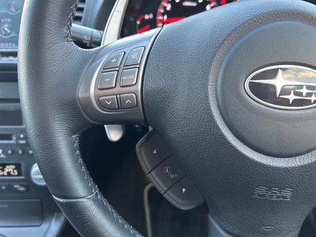 レガシィツーリングワゴン ２．０ｉ　アドバンテージライン　４ＷＤ　冬タイヤ付き　ナビ　ＴＶ　運転席パワーシート　プッシュスタート　スマートキー　スペアキー　盗難防止システム　衝突安全ボディ　ＣＤ（11枚目）