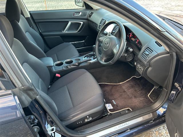 レガシィツーリングワゴン ２．０ｉ　アドバンテージライン　４ＷＤ　冬タイヤ付き　ナビ　ＴＶ　運転席パワーシート　プッシュスタート　スマートキー　スペアキー　盗難防止システム　衝突安全ボディ　ＣＤ（45枚目）