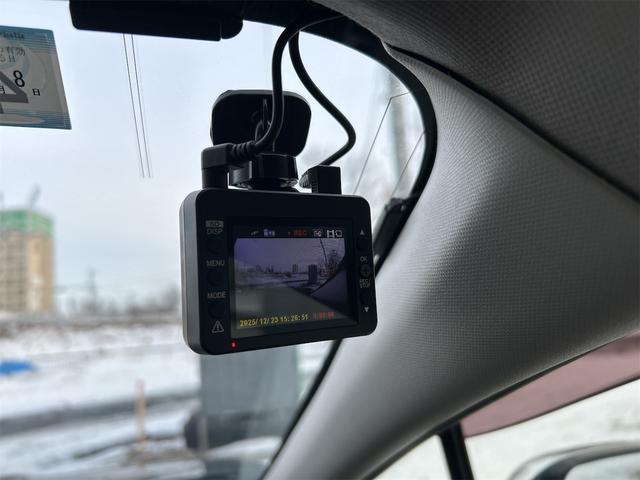 レヴォーグ １．６ＧＴ－Ｓアイサイト　４ＷＤ　夏冬タイヤ付き　保証付き　前後ドライブレコーダー　ナビ　ＴＶ　バックカメラ　ＥＴＣ　オートクルーズコントロール　レーンアシスト　衝突被害軽減システム　ＬＥＤヘッドランプ　スマートキー（10枚目）