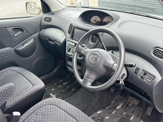 ファンカーゴ X HDDナビ/エンジンスターター/社外アルミ/4WD/LEDバルブ/Bluetooth/バックカメラ/キーレス(25枚目)