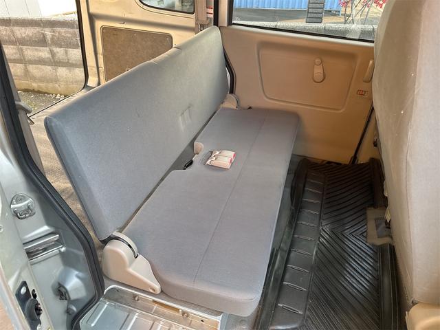 エブリイ PC 4WD AT 両側スライドドア キーレスエントリー 盗難防止システム エアコン パワーステアリング パワーウィンドウ 運転席エアバッグ(8枚目)