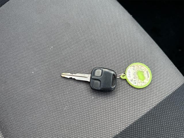オッティ RX FOUR 4WD ドライブレコーダー HID キーレスエントリー 電動格納ミラー シートヒーター ベンチシート AT ABS アルミホイール 衝突安全ボディ エアコン パワーステアリング パワーウィンドウ(7枚目)