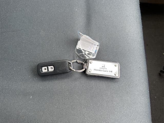 Ｎ－ＷＧＮ Ｇ・Ａパッケージ　４ＷＤ　ナビ　ＴＶ　衝突被害軽減システム　オートライト　ＨＩＤ　スマートキー　アイドリングストップ　電動格納ミラー　ベンチシート　ＣＶＴ　盗難防止システム　ＡＢＳ　ＥＳＣ　アルミホイール（9枚目）