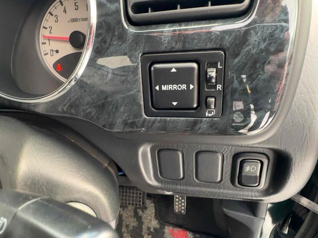 ミラジーノ ミニライトスペシャル　キーレスエントリー　電動格納ミラー　ＡＴ　ＣＤ　ミュージックプレイヤー接続可　アルミホイール　衝突安全ボディ　エアコン（12枚目）