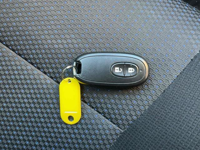 ワゴンRスティングレー TS 4WD ETC オートライト HID スマートキー 電動格納ミラー シートヒーター ベンチシート CVT 盗難防止システム ABS CD アルミホイール 衝突安全ボディ エアコン パワーステアリング(6枚目)