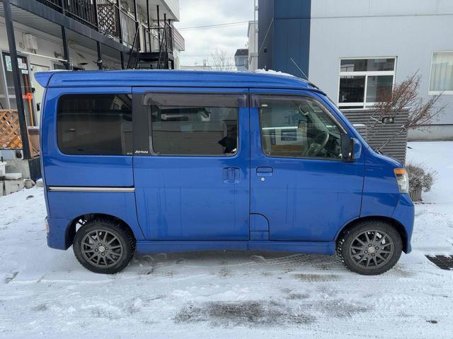 アトレーワゴン カスタムターボRS 4WD ETC HID キーレスエントリー 電動格納ミラー ベンチシート AT 盗難防止システム ABS CD アルミホイール 衝突安全ボディ エアコン パワーステアリング パワーウィンドウ(14枚目)