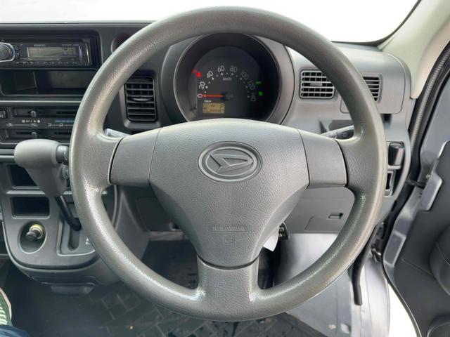 ハイゼットカーゴ ＤＸ　４ＷＤ　ＡＴ　ドライブレコーダー　両側スライドドア　キーレスエントリー　エアコン　パワーステアリング　パワーウィンドウ　運転席エアバッグ　助手席エアバッグ　ＣＤ（20枚目）