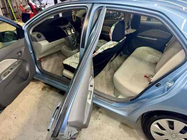 ベルタ Ｘ　北米ヤリス仕様　ハワイ仕様　ＵＳＤＭ　ＨＤＭ　素ガラス　サイドマーカー　ＴＲＤショック　ドライブレコーダー　バックカメラ　ナビＴＶ　ローダウン　夏冬タイヤ（33枚目）