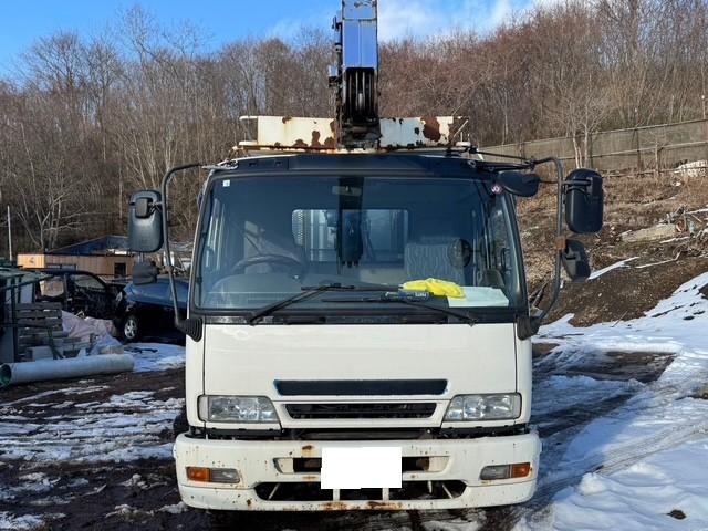 フォワード  増トン 4段ユニック アルミアオリ 3方開 リモコン付 アウトリガー フックイン 2.93t吊 ベット付 6速MT 最大積載量7500kg HSA 電動格納ミラー ミラーワイパー ミラーヒーター(2枚目)