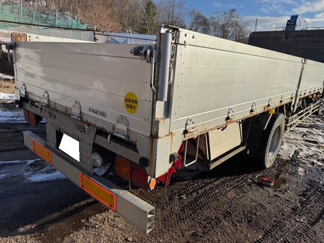 フォワード  増トン 4段ユニック アルミアオリ 3方開 リモコン付 アウトリガー フックイン 2.93t吊 ベット付 6速MT 最大積載量7500kg HSA 電動格納ミラー ミラーワイパー ミラーヒーター(10枚目)