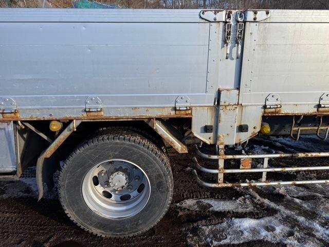 フォワード  増トン 4段ユニック アルミアオリ 3方開 リモコン付 アウトリガー フックイン 2.93t吊 ベット付 6速MT 最大積載量7500kg HSA 電動格納ミラー ミラーワイパー ミラーヒーター(18枚目)