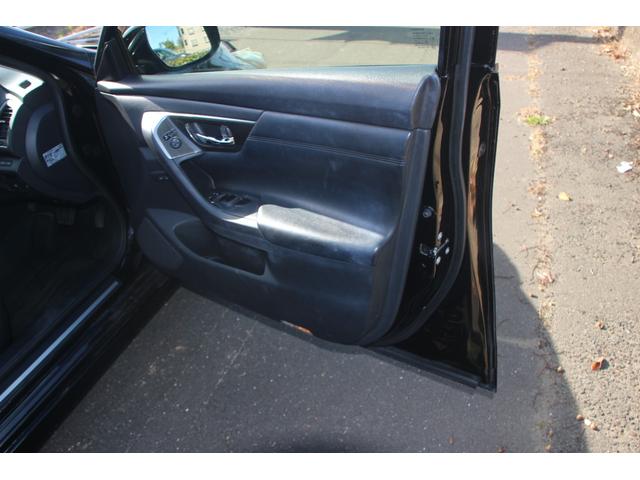 ティアナ ＸＶ　電動革シート（運転＆助手席）　純正ナビ＆ＴＶ　バックカメラ　ＥＴＣ　ドラレコ　ＣＶＴ　スマートキー（16枚目）