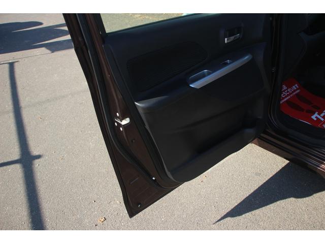 デイズルークス ハイウェイスター　Ｘ　Ｖセレクション＋セーフティＩＩ　衝突軽減ブレーキアシスト付　アラウンドビュー　純正ナビ＆ＴＶ　パワースライドドア（左）（17枚目）