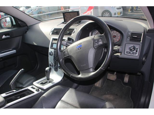 S40 2.0eアクティブプラス メモリー付本革パワーシート シートヒーター 純正ナビ 純正アルミ(10枚目)